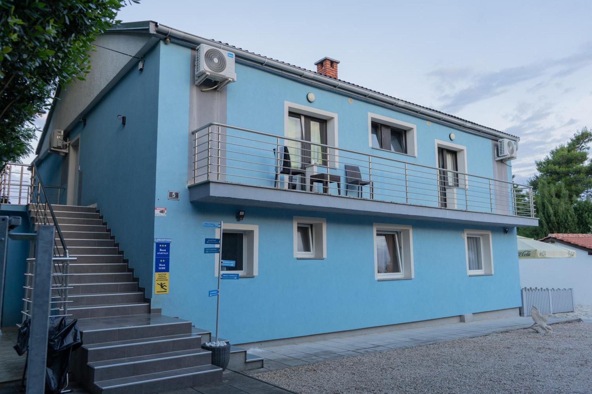 Pension Kolibri Novalja Exterior photo
